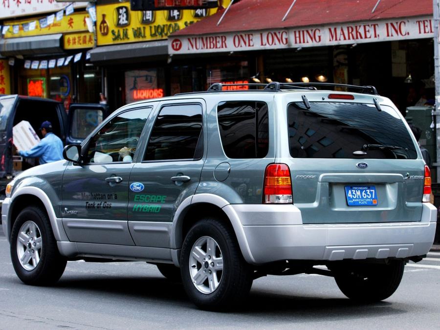  Ford Escape Hybrid 2004 года  (фото 5 из 37)